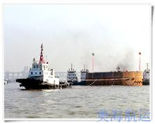 拖东海大桥浮箱